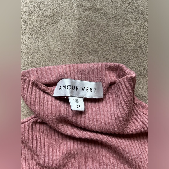 Amour Vert Lux Paris Rib Turtleneck Quartz XS - Picture 5 of 6